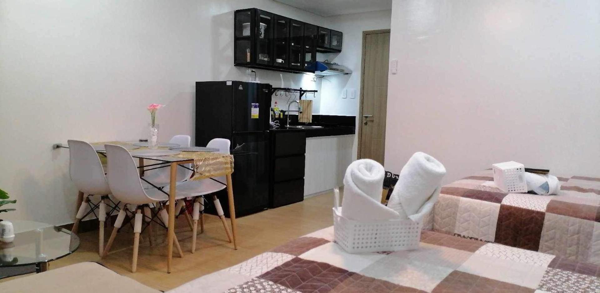 J & F Homestay - Cavite, Philippines Trece Martires Εξωτερικό φωτογραφία